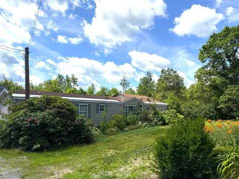 41 Pine Tree Road Newport NH 03773