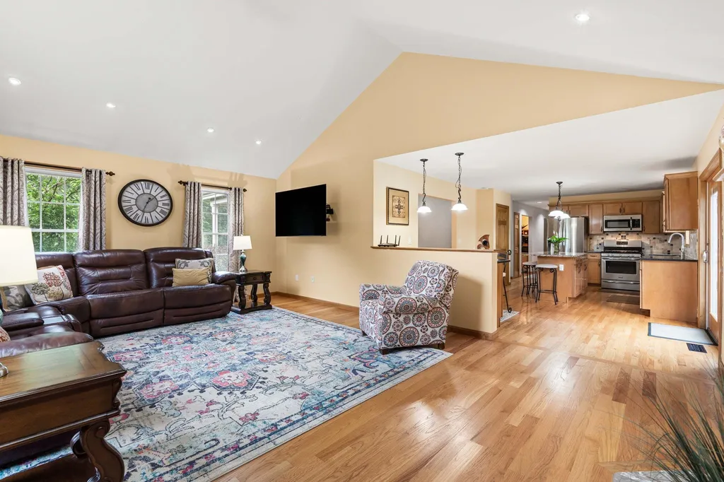52 Oak Hill Rd Road Brookline NH 03033