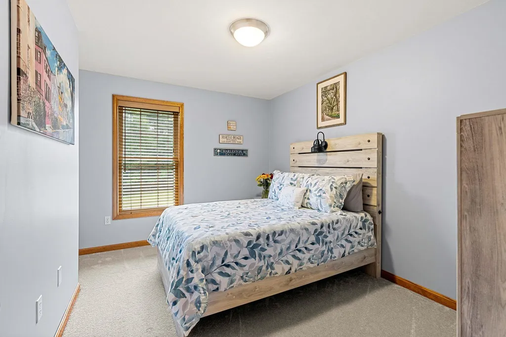 52 Oak Hill Rd Road Brookline NH 03033