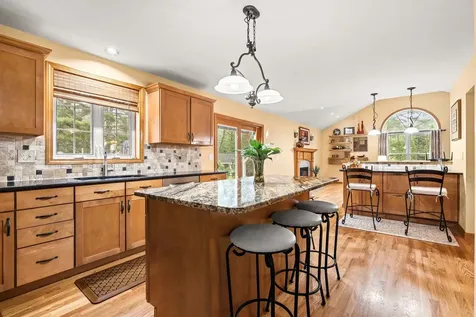 52 Oak Hill Rd Road Brookline NH 03033