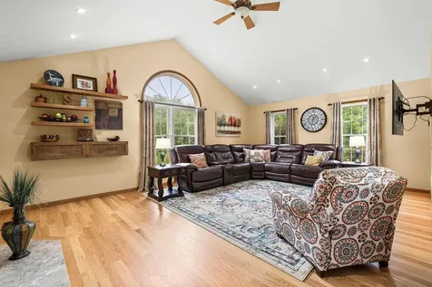 52 Oak Hill Rd Road Brookline NH 03033