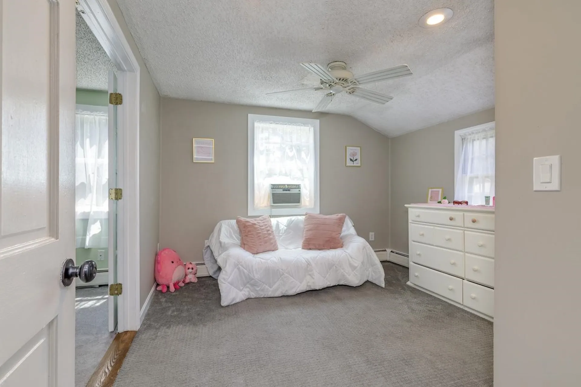10 Collins Avenue Merrimack NH 03054