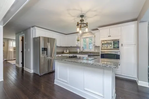 10 Collins Avenue Merrimack NH 03054