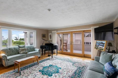 939 Ocean Boulevard Hampton NH 03842
