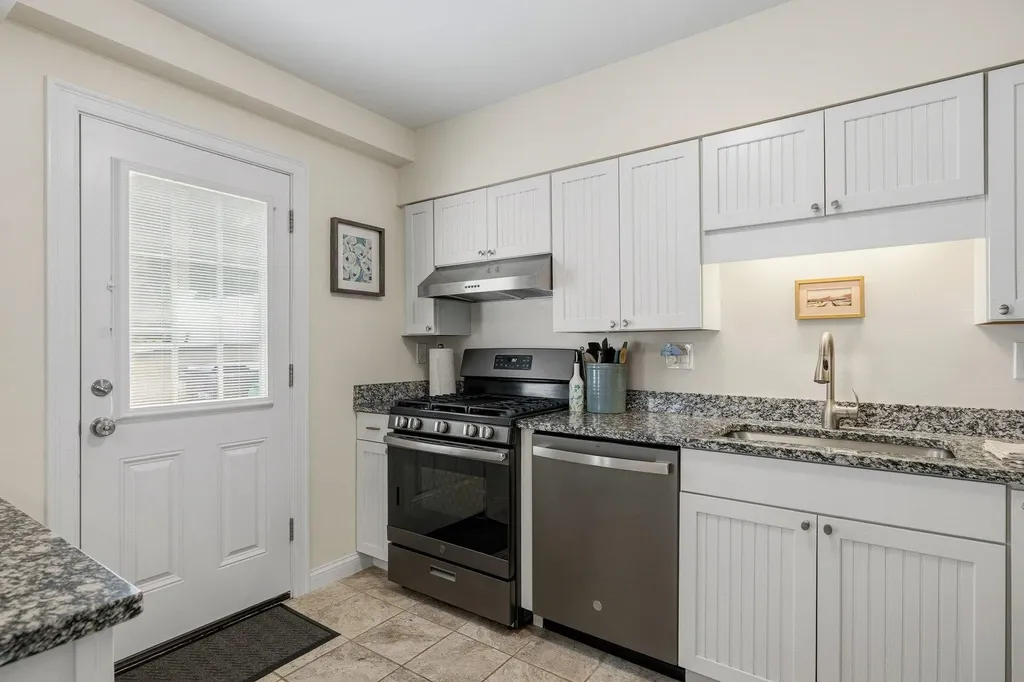 415 High Street Hampton NH 03842
