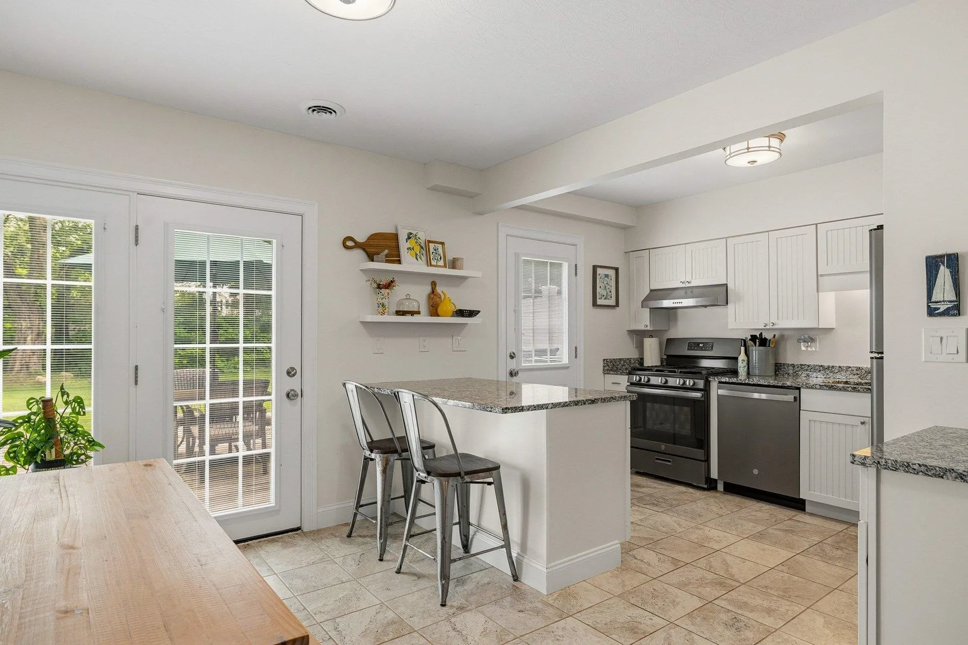 415 High Street Hampton NH 03842