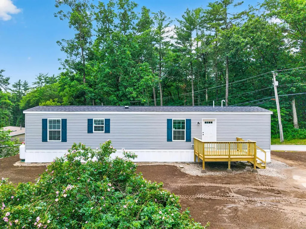 6 Diamond Lane Barrington NH 03825