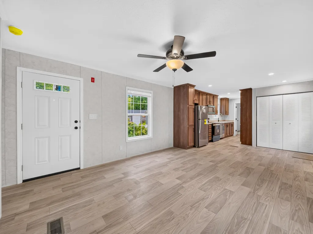 6 Diamond Lane Barrington NH 03825