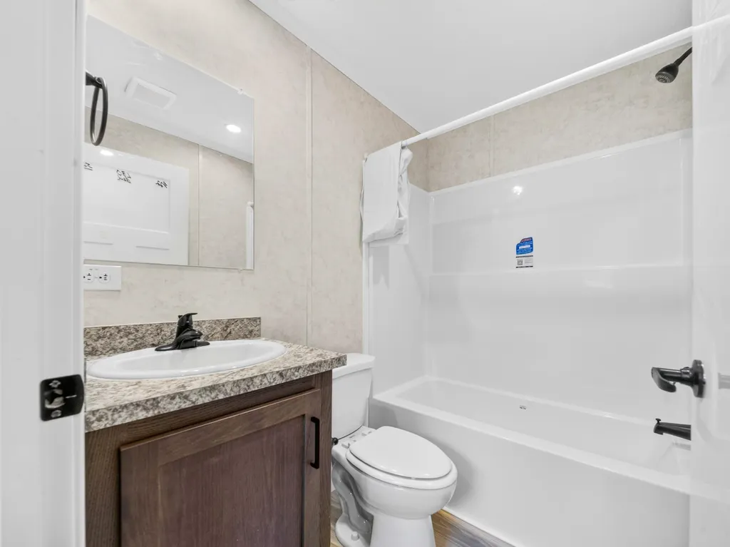 6 Diamond Lane Barrington NH 03825