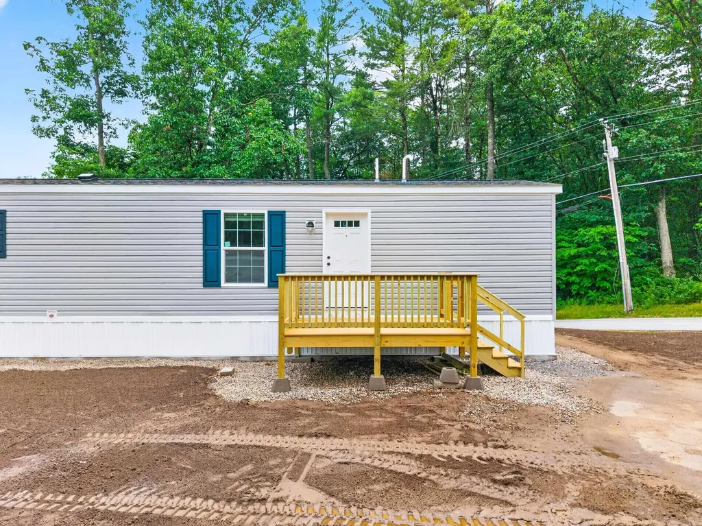 6 Diamond Lane Barrington NH 03825