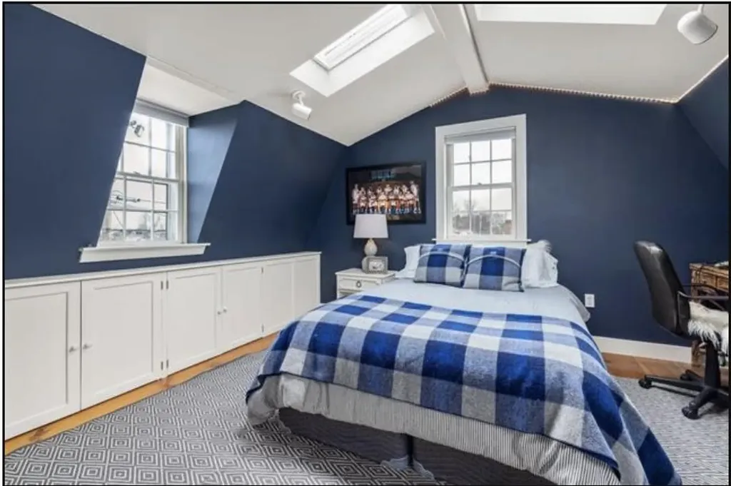 16 Wentworth Road New Castle NH 03854