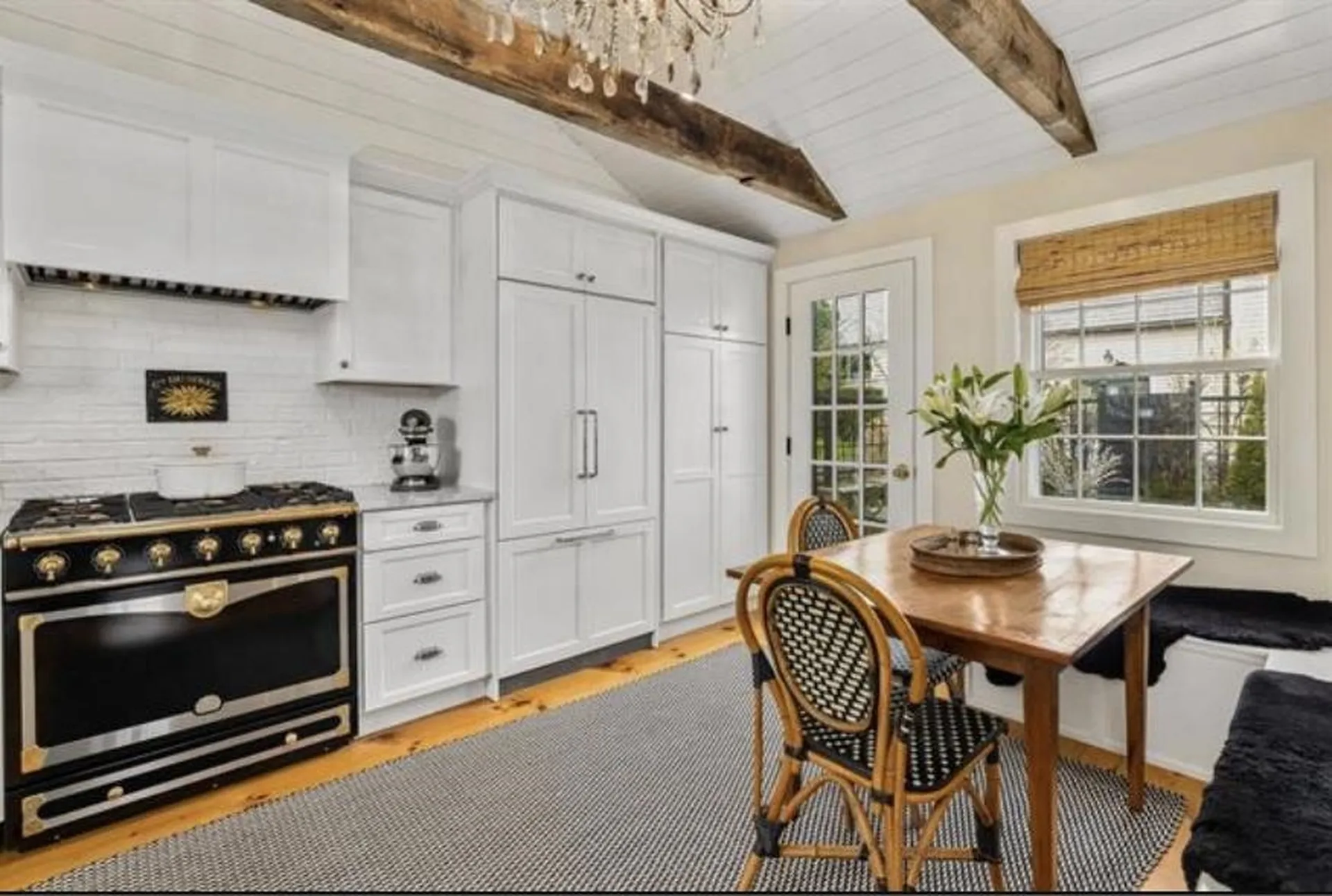 16 Wentworth Road New Castle NH 03854