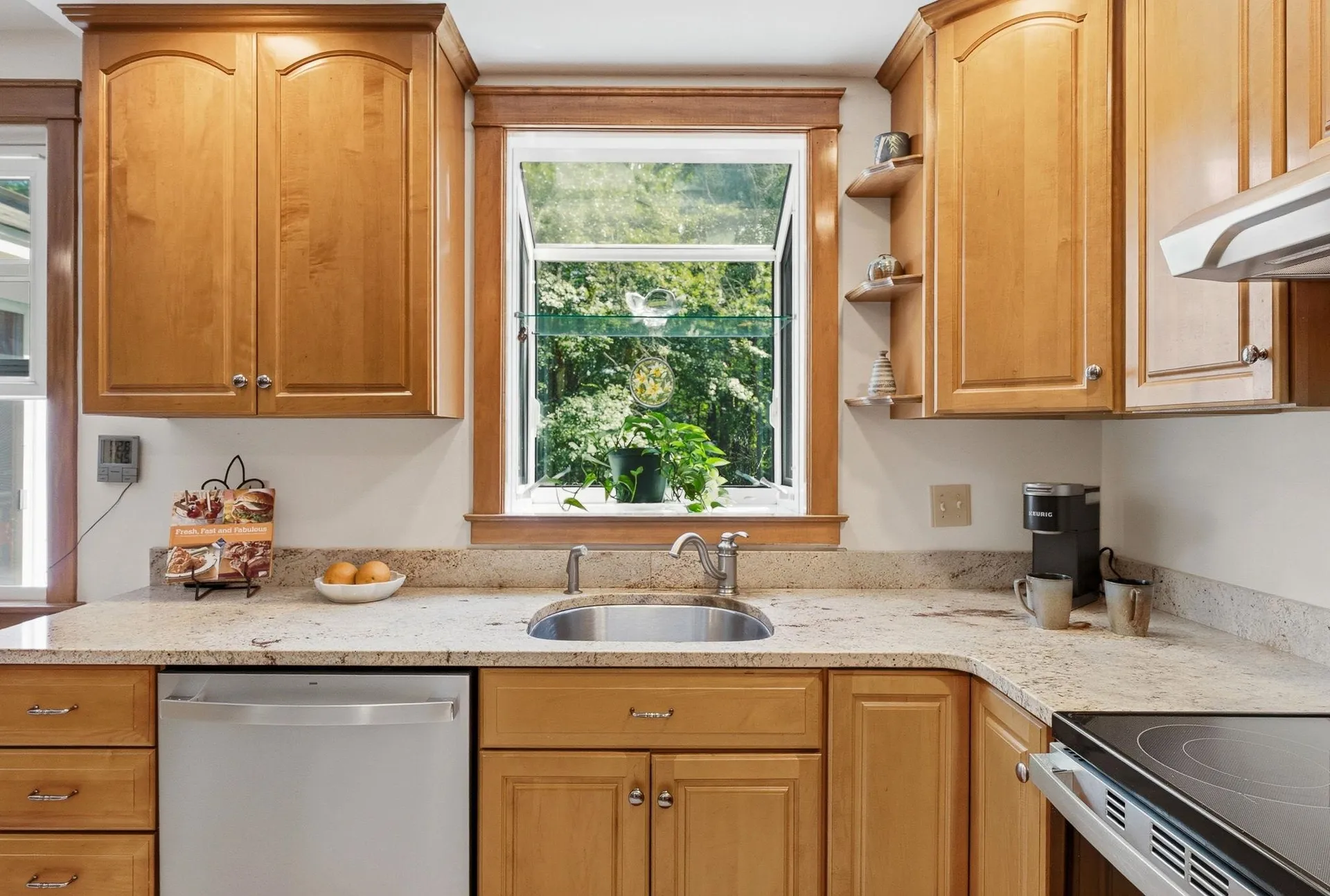 16 Williamsburg Drive Amherst NH 03031