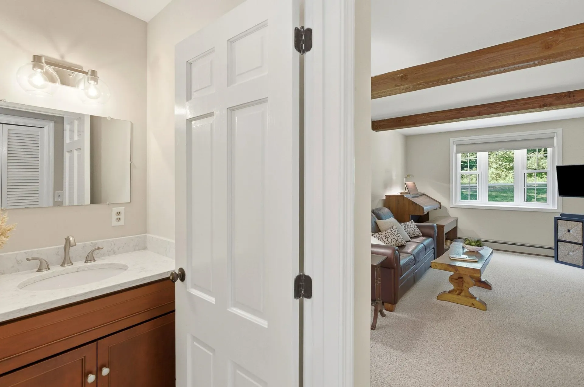 16 Williamsburg Drive Amherst NH 03031