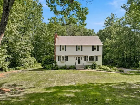 16 Williamsburg Drive Amherst NH 03031