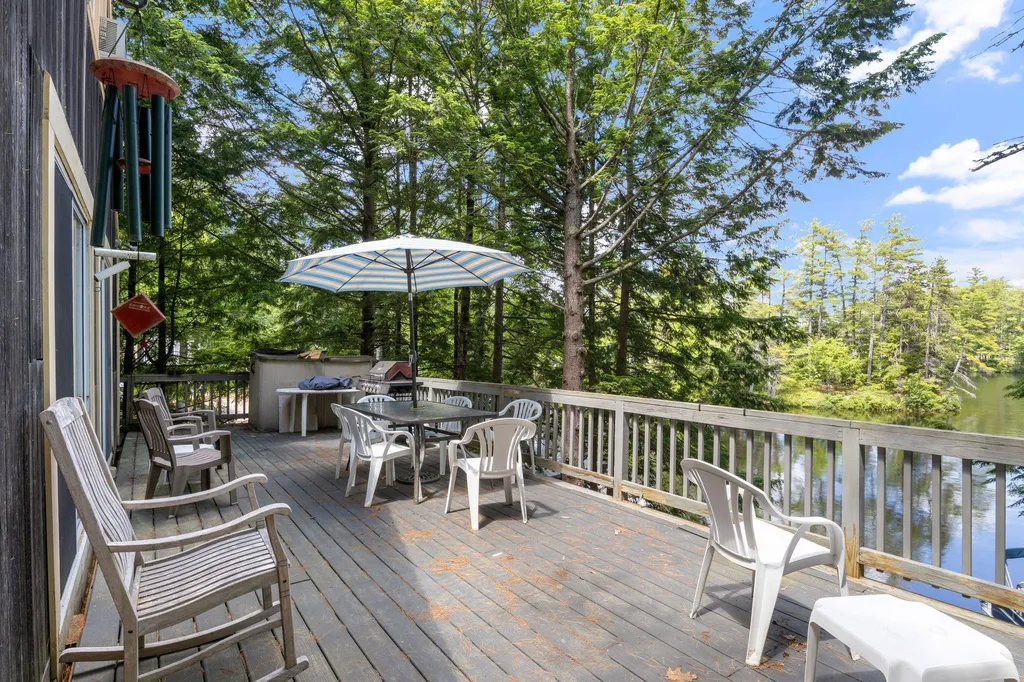 75 Black Cove Road Wakefield NH 03872