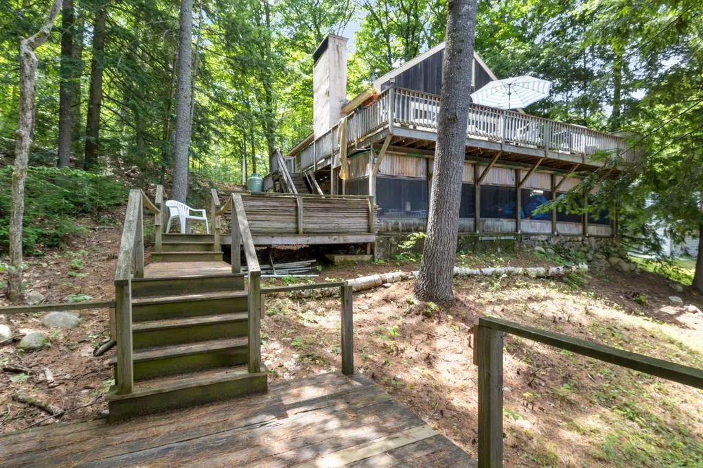 75 Black Cove Road Wakefield NH 03872