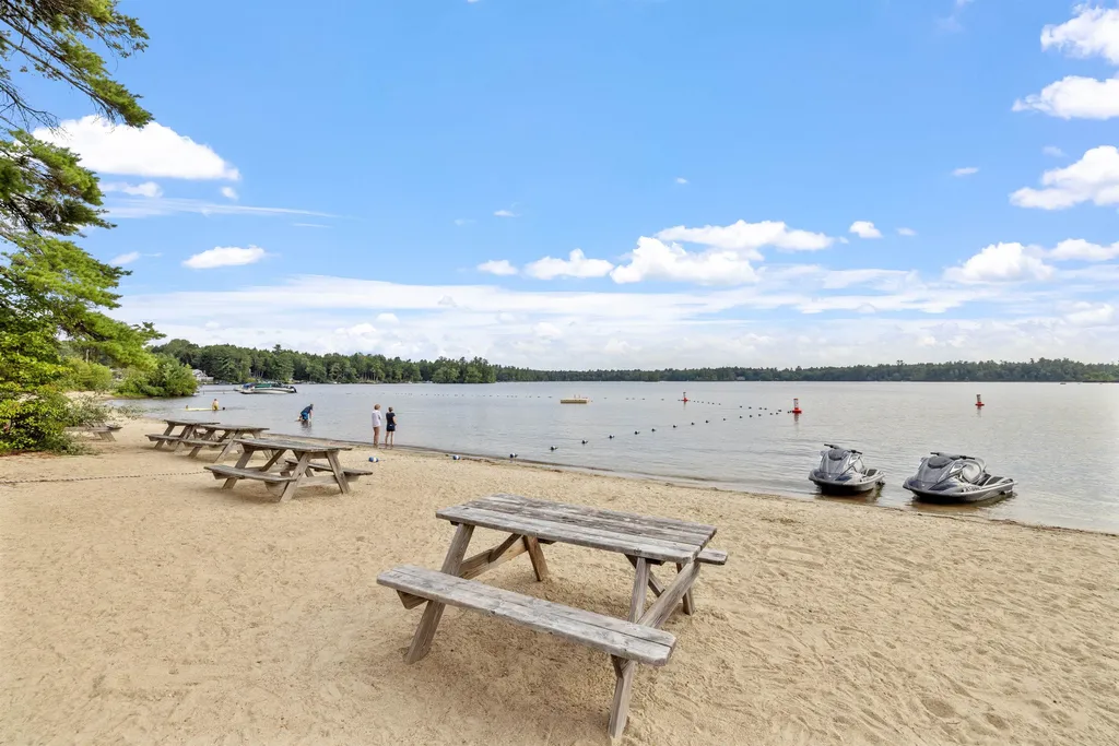 55 Mountain View Drive Moultonborough NH 03253