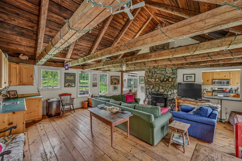 369 Reel Brook Road Easton NH 03580