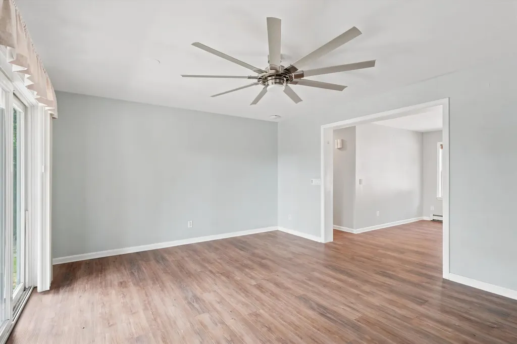 17 Vista Way Barrington NH 03825