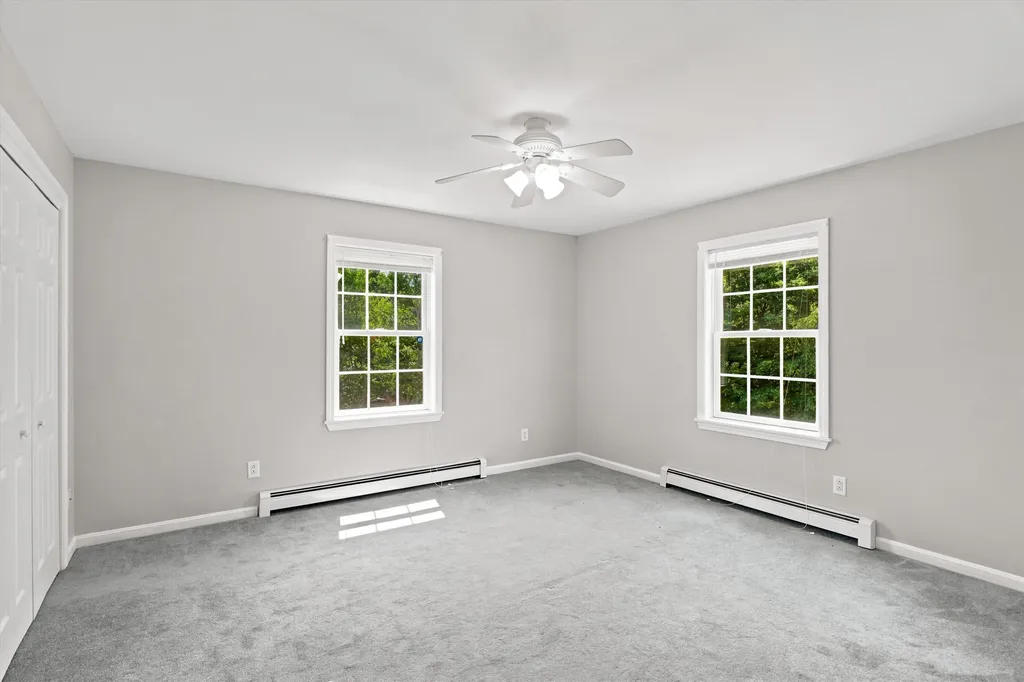 17 Vista Way Barrington NH 03825