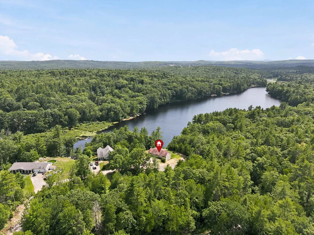 17 Vista Way Barrington NH 03825