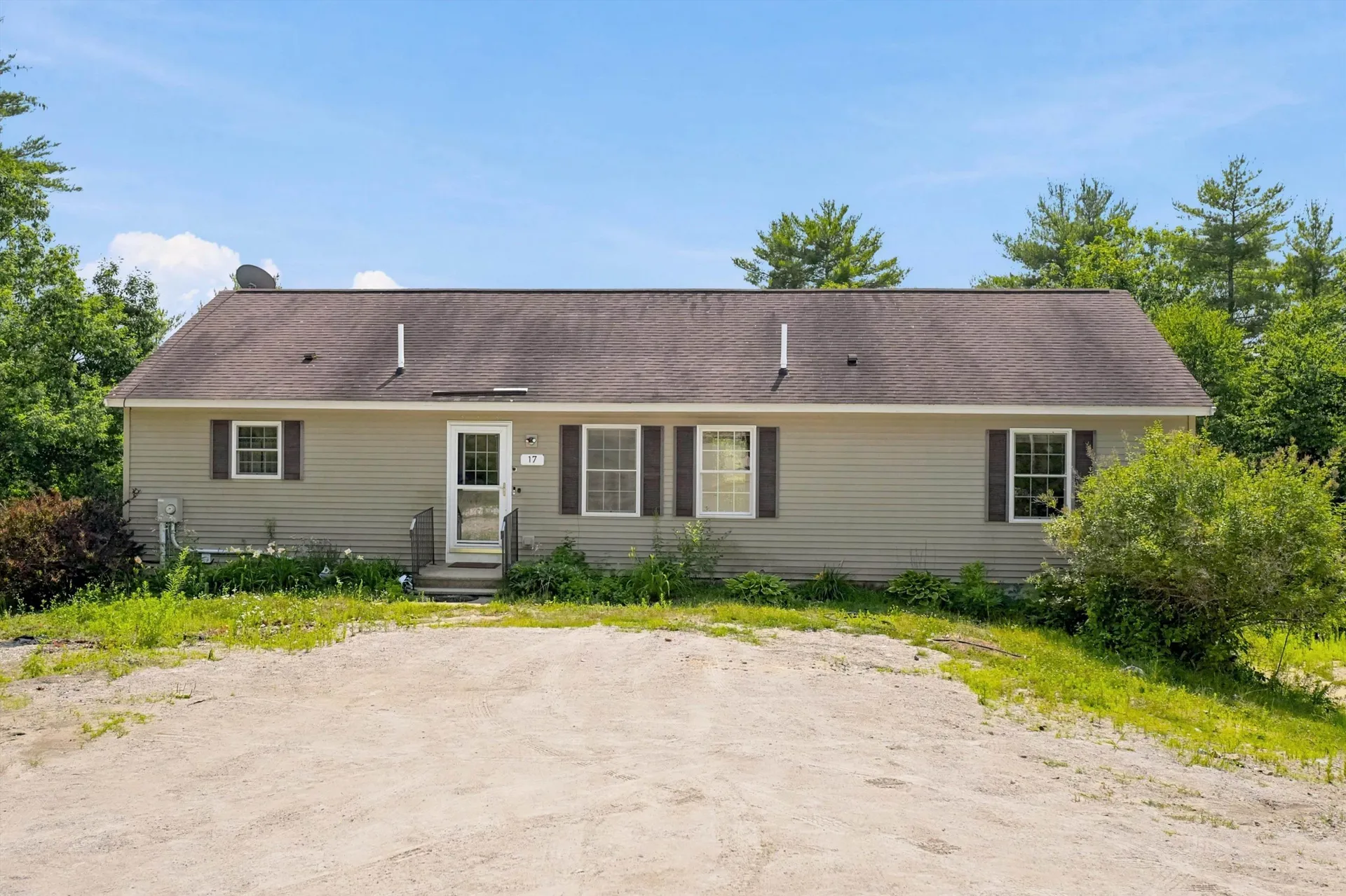 17 Vista Way Barrington NH 03825