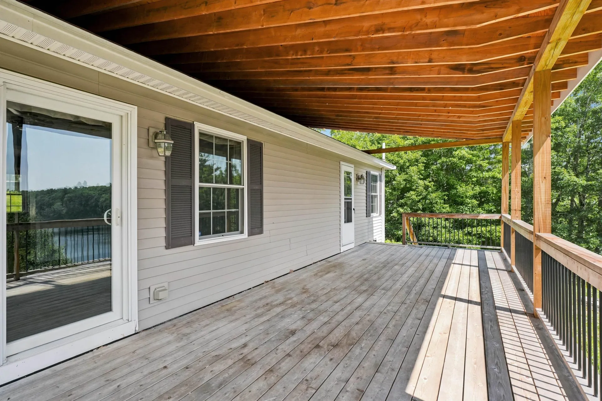 17 Vista Way Barrington NH 03825