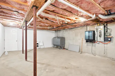17 Vista Way Barrington NH 03825