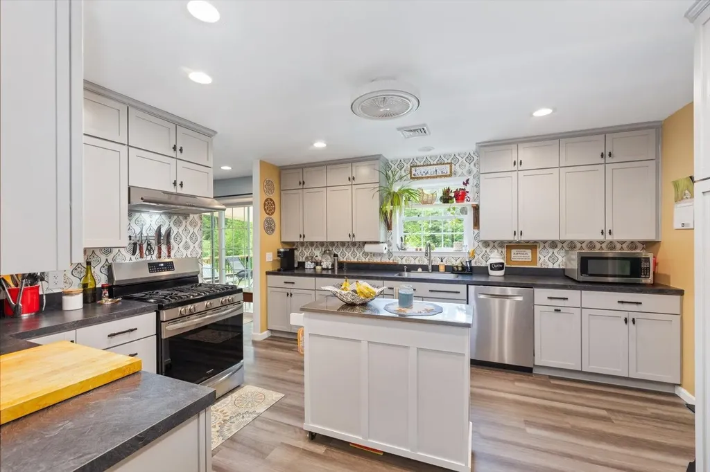 41 E Harrisville Road Dublin NH 03444
