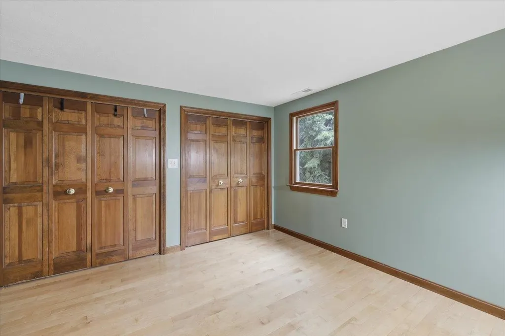 16 Lakeview Way Auburn NH 03032