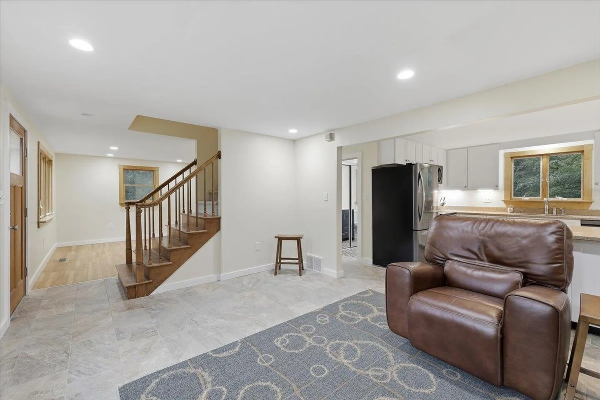16 Lakeview Way Auburn NH 03032
