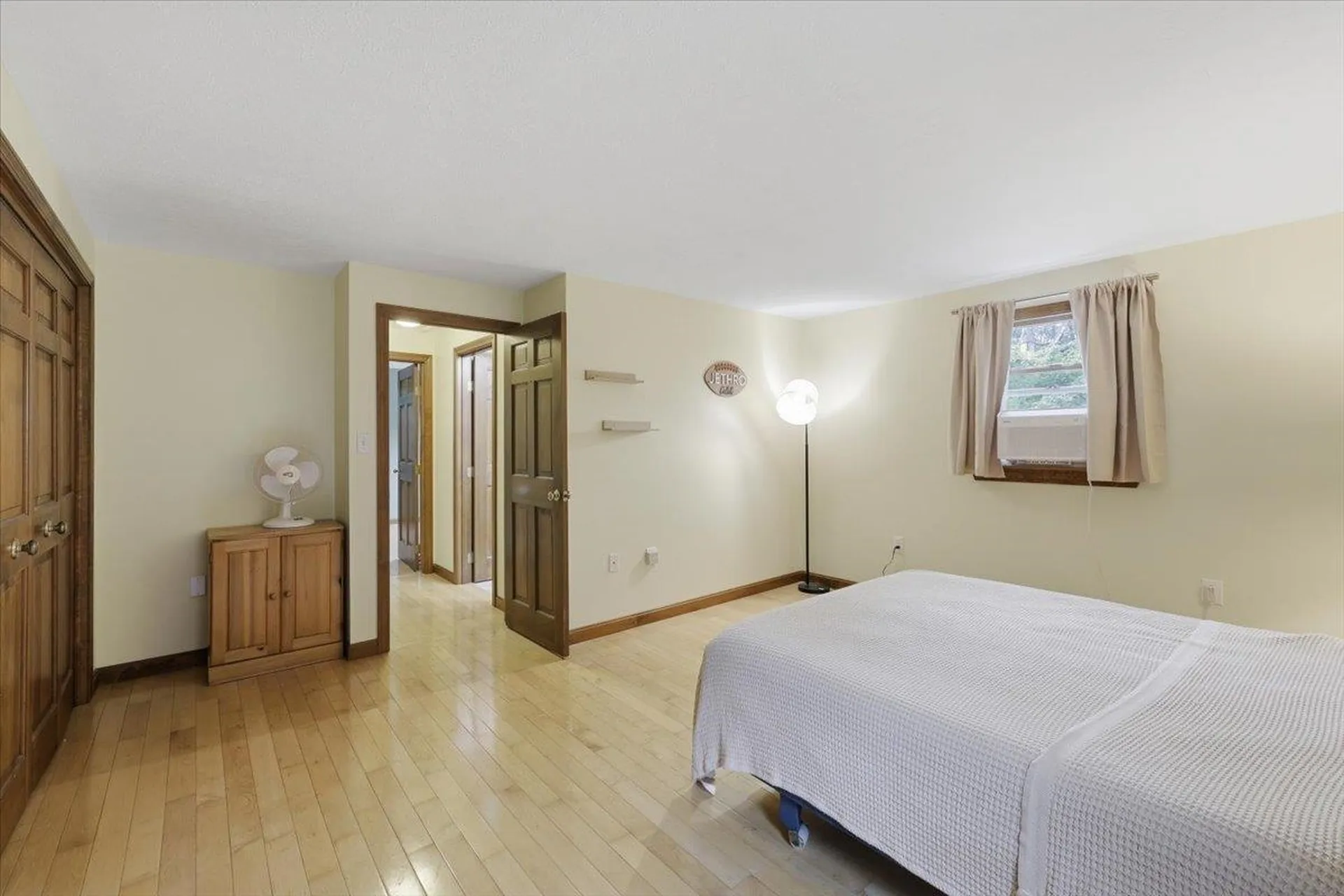 16 Lakeview Way Auburn NH 03032