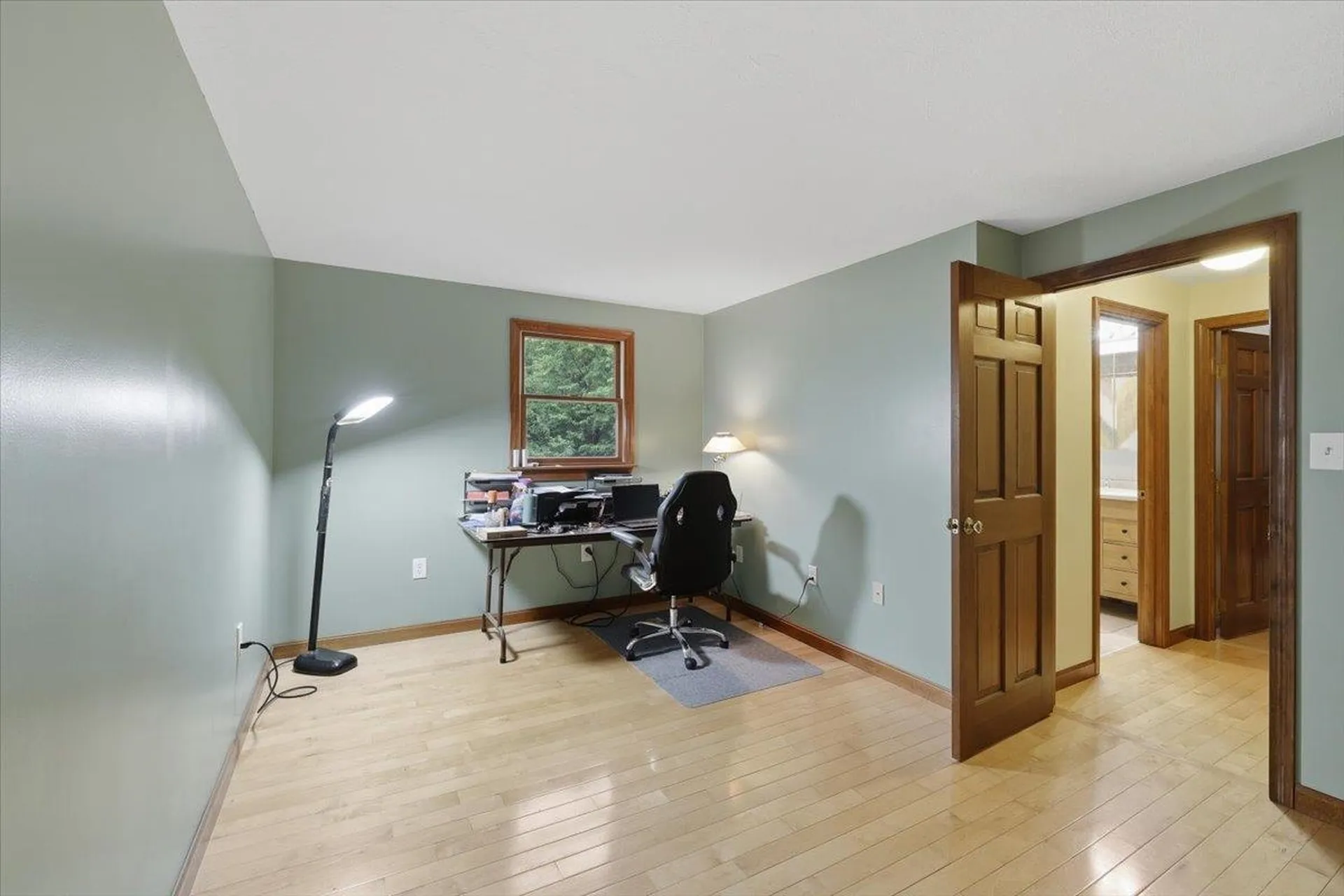16 Lakeview Way Auburn NH 03032