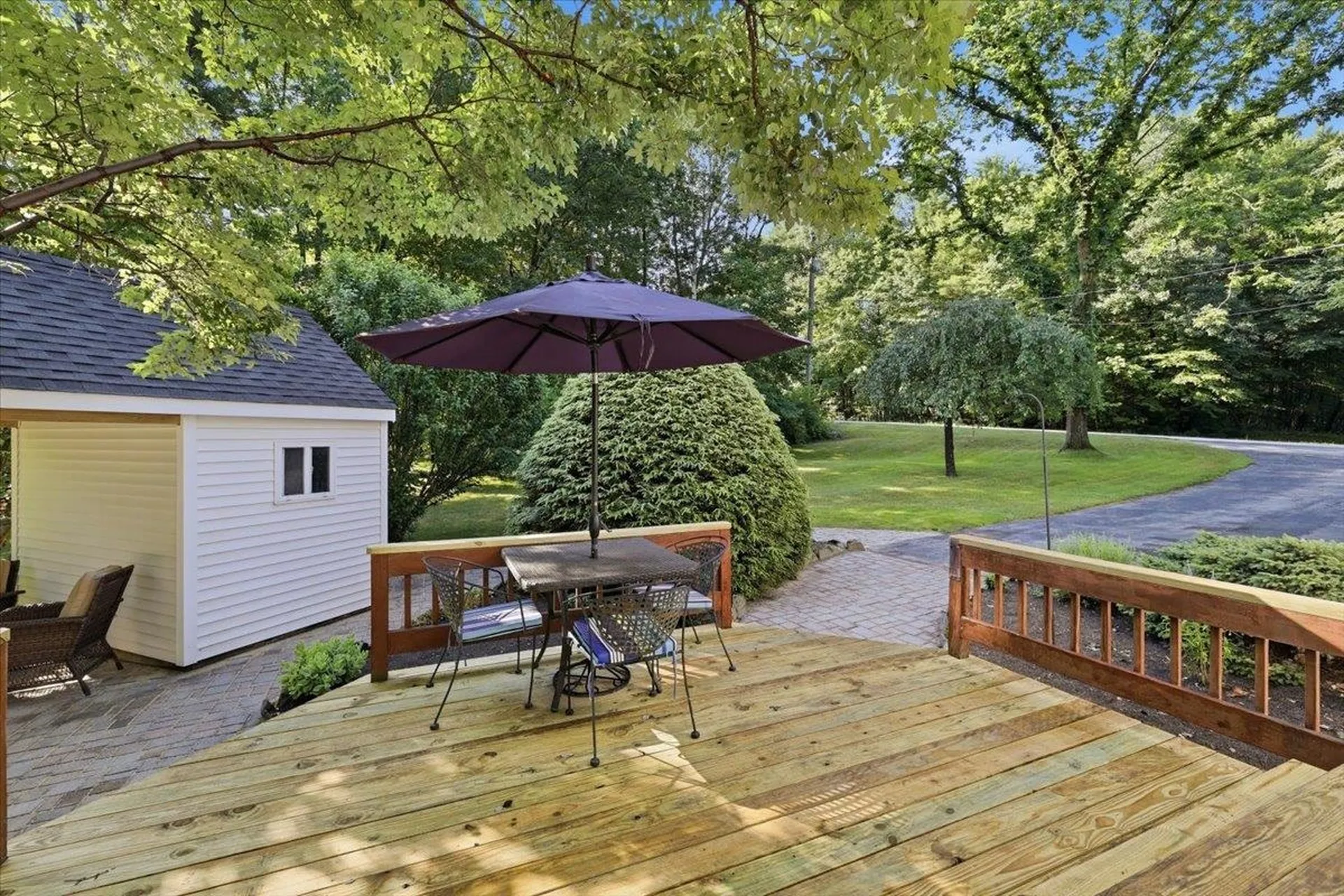 16 Lakeview Way Auburn NH 03032