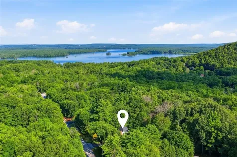 16 Lakeview Way Auburn NH 03032