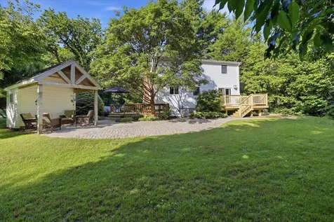 16 Lakeview Way Auburn NH 03032