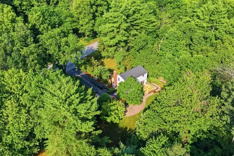 16 Lakeview Way Auburn NH 03032