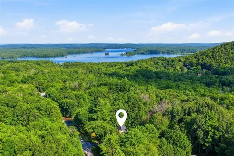 16 Lakeview Way Auburn NH 03032