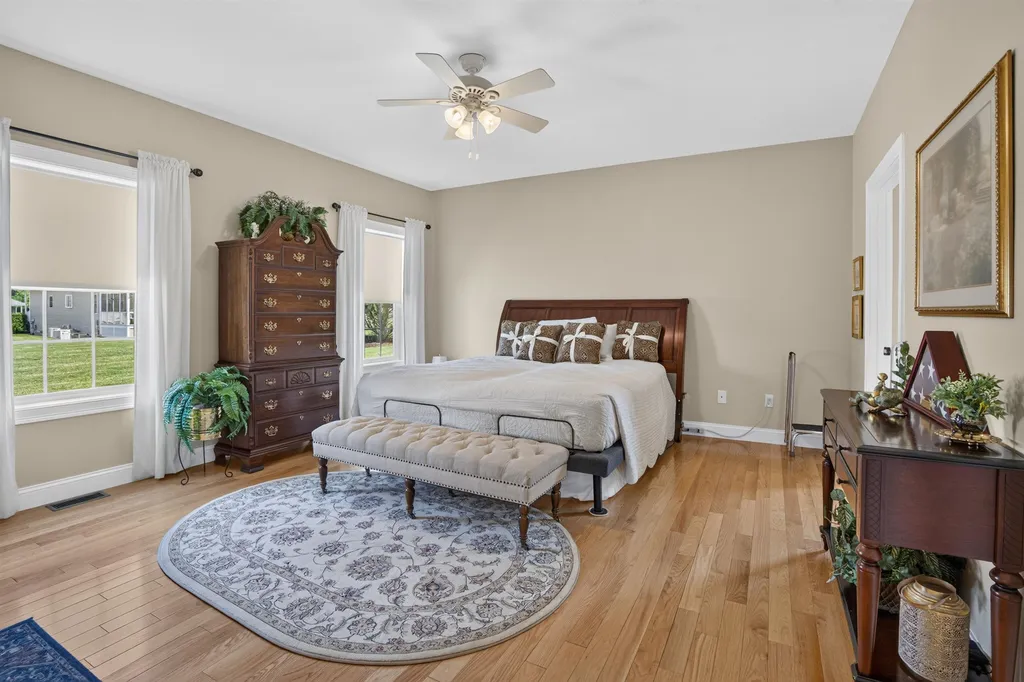 28 Torrey Pines Circle Plaistow NH 03865
