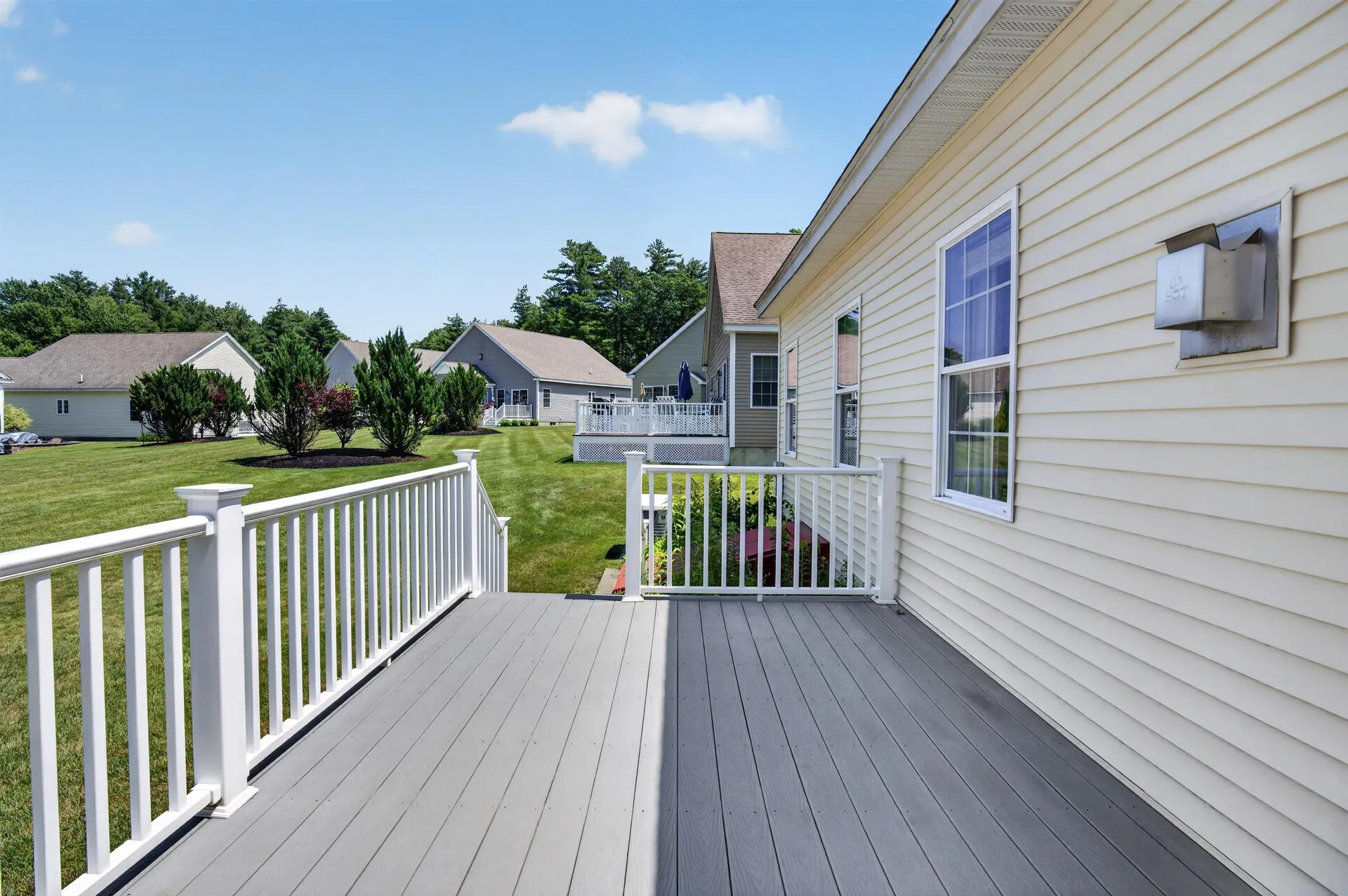 28 Torrey Pines Circle Plaistow NH 03865