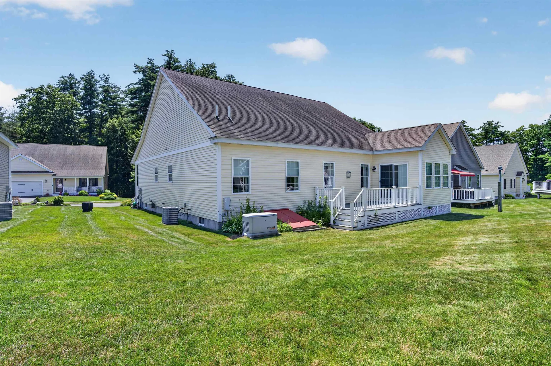 28 Torrey Pines Circle Plaistow NH 03865