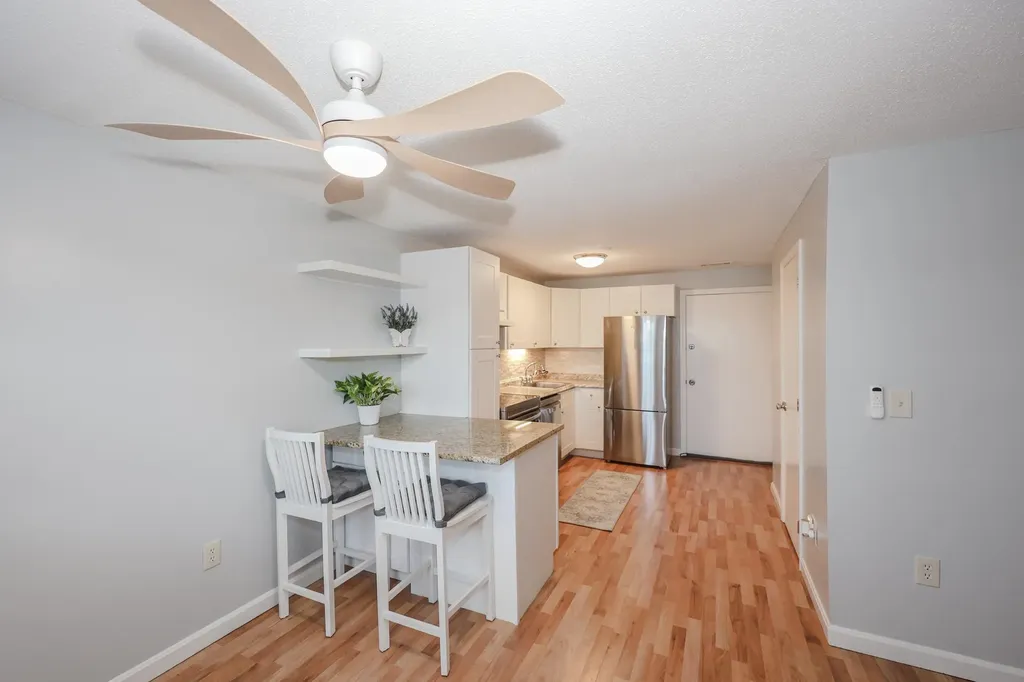 105 Elmwood Drive Hudson NH 03051