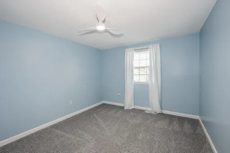 105 Elmwood Drive Hudson NH 03051