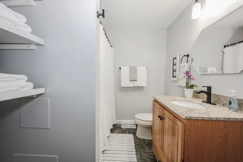 105 Elmwood Drive Hudson NH 03051