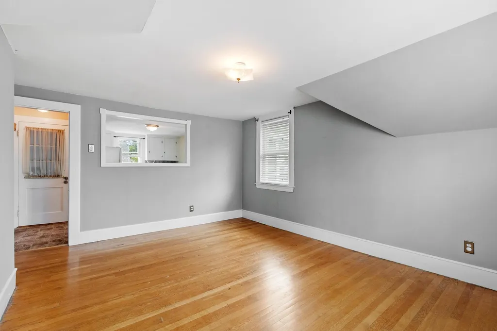 98 Vine Street Nashua NH 03060