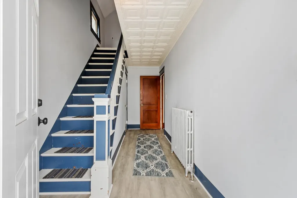 98 Vine Street Nashua NH 03060