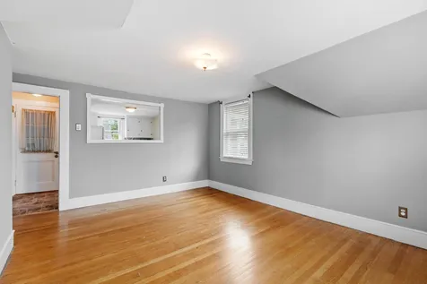 98 Vine Street Nashua NH 03060
