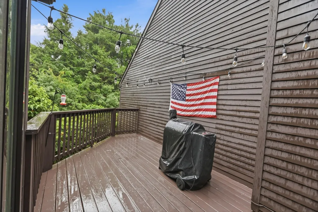 49 Stacey Circle Windham NH 03087