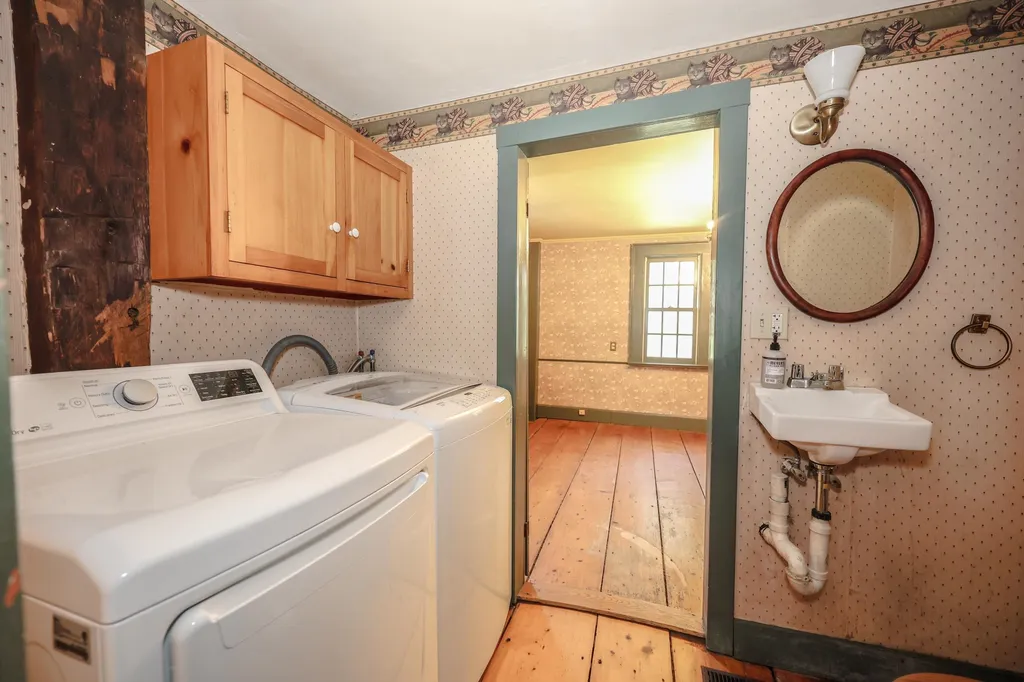 443 Centre Street Sullivan NH 03445